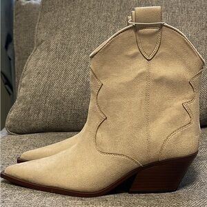 NWT Women's Tan Suede Western Ankle Boots